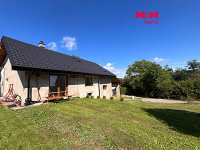 Prodej rodinného domu 173 m², pozemek 2606 m²