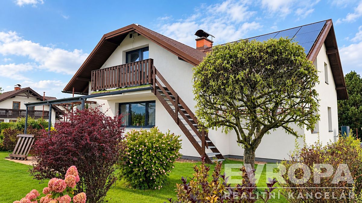 Pronájem bytu 4+kk 90 m²