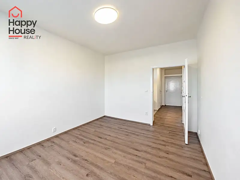 Pronájem bytu 2+kk 46 m², Praha – náhled fotky 2