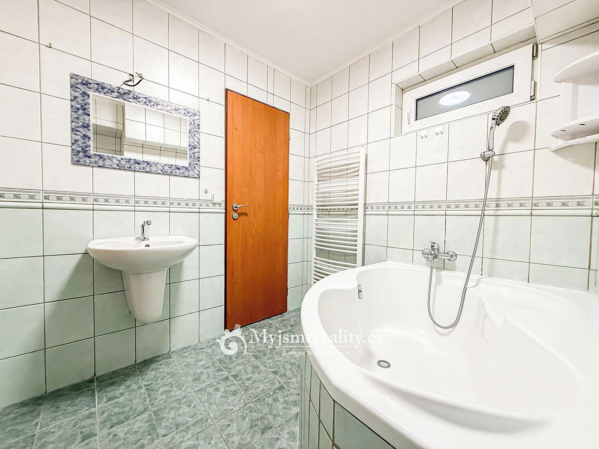 Pronájem bytu 2+kk 46 m² – fotografie 3