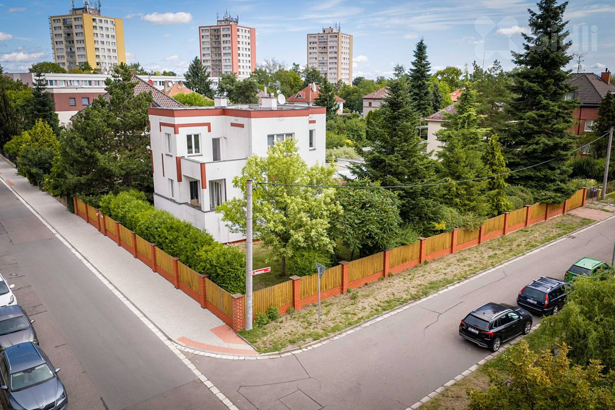Prodej vily 630 m², pozemek 1103 m² – fotografie 5