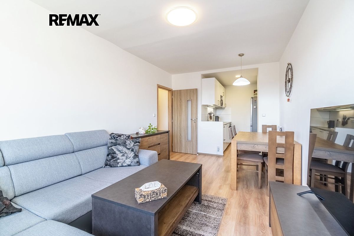 Pronájem bytu 2+kk 45 m² – fotografie 4