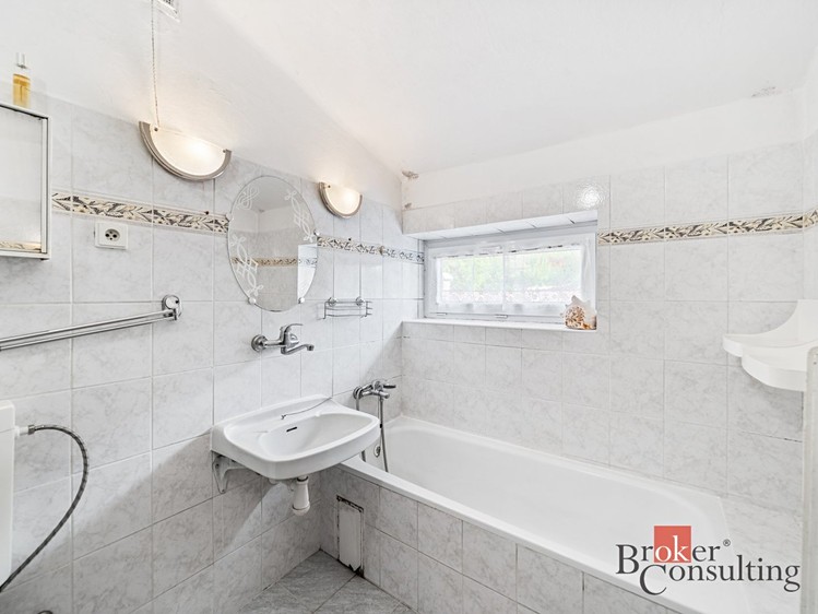 Prodej domu, 141 m² (8 z 28)