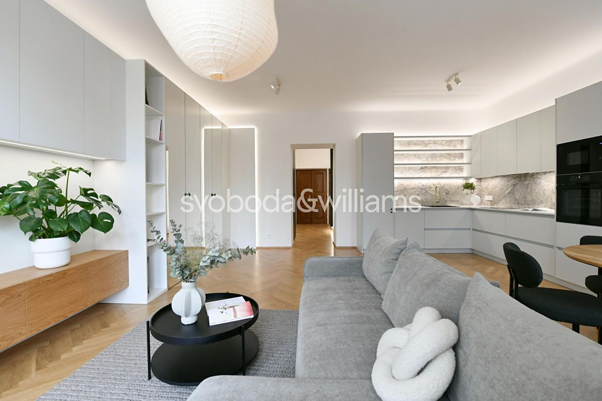 Pronájem bytu 2+kk 64 m² – fotografie 3