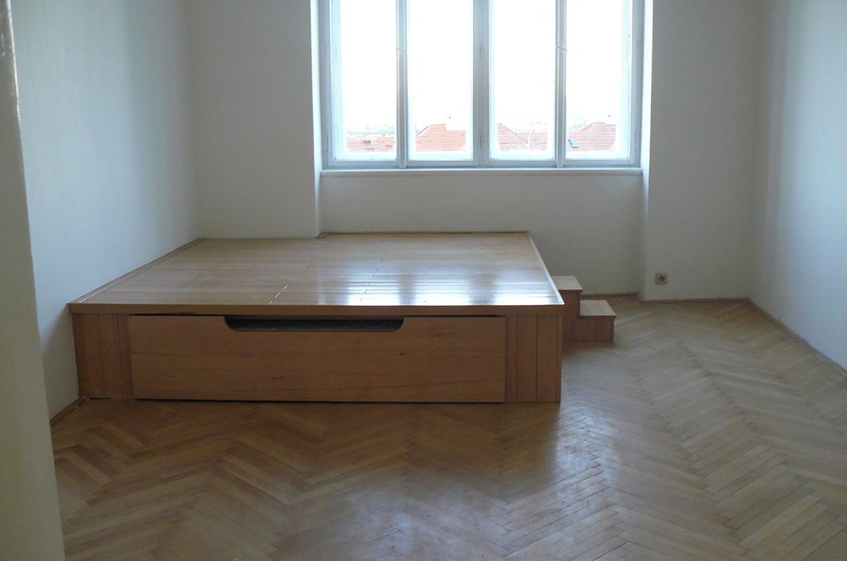Pronájem bytu 1+1 44 m²
