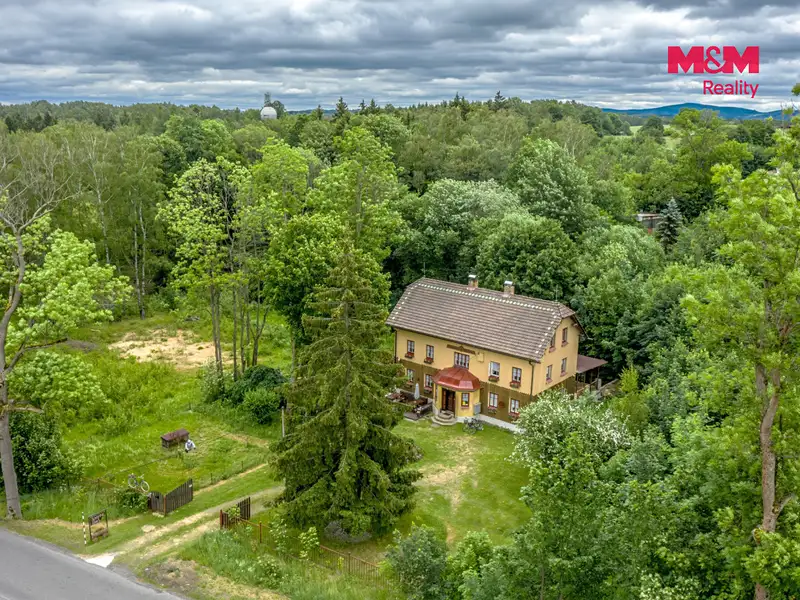 Prodej ubytovacího zařízení 280 m², Krásná Lípa – náhled fotky 2