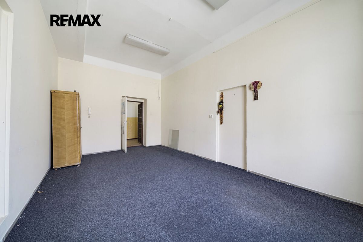 Prodej kanceláře 61 m² – fotografie 4