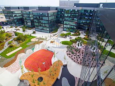 Pronájem kanceláře 349 m²