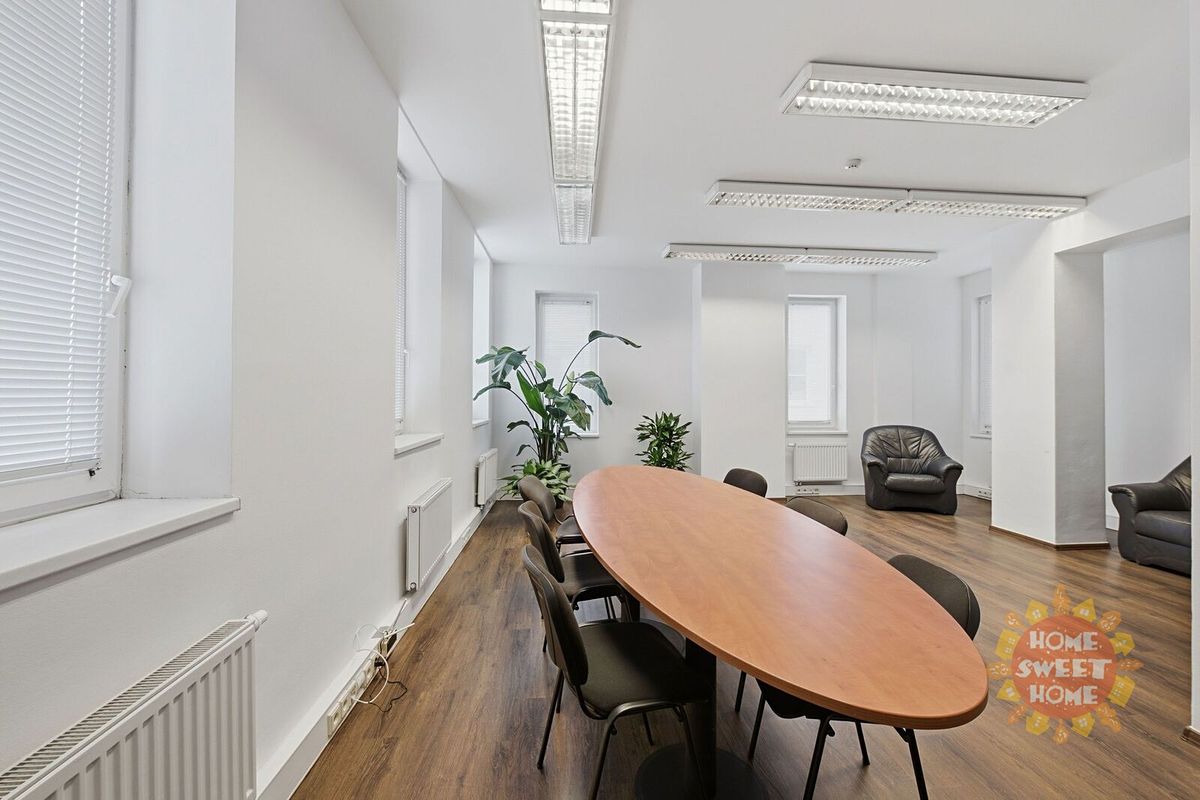 Pronájem kanceláře 73 m² – fotografie 4