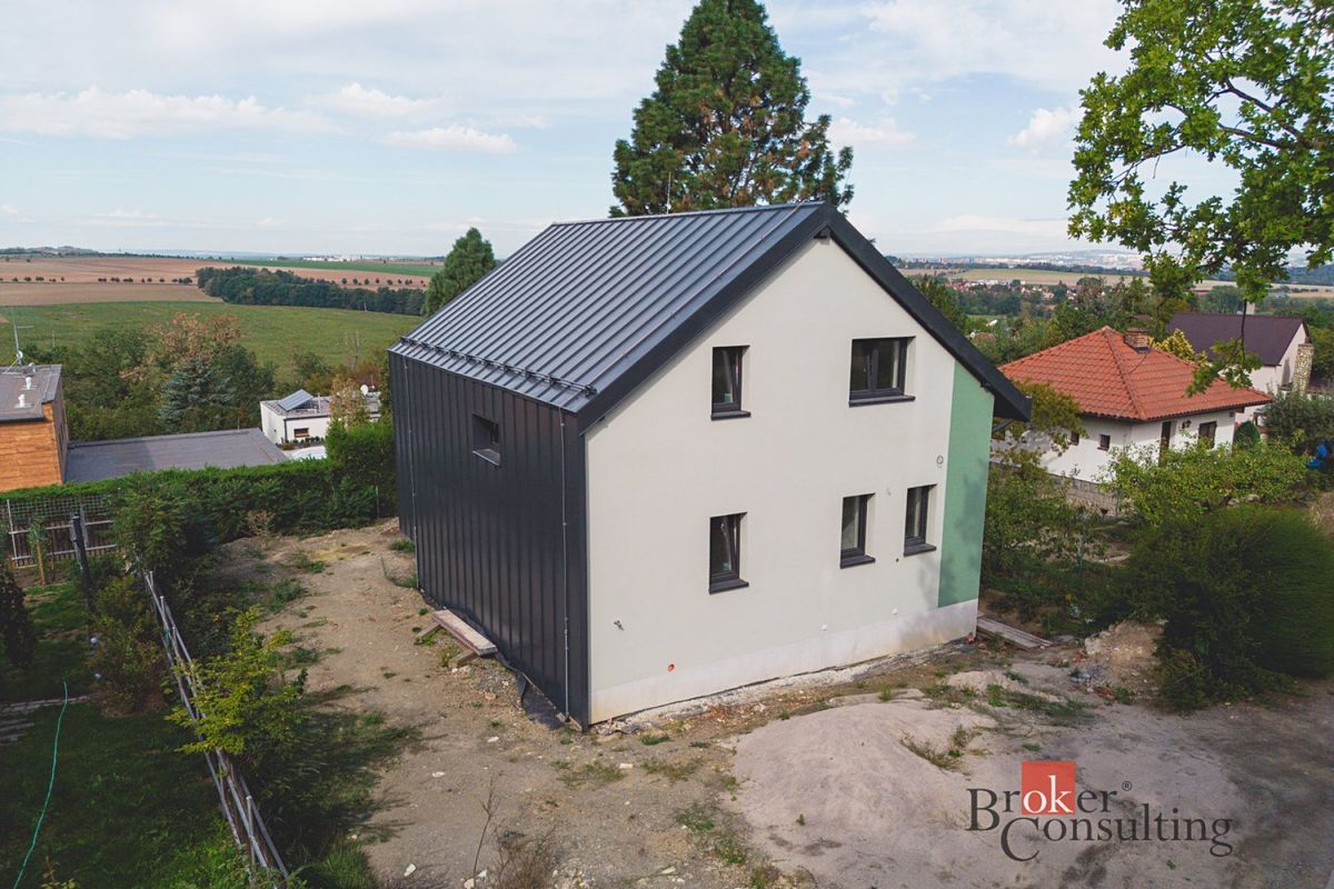Prodej rodinného domu 172 m², pozemek 351 m²