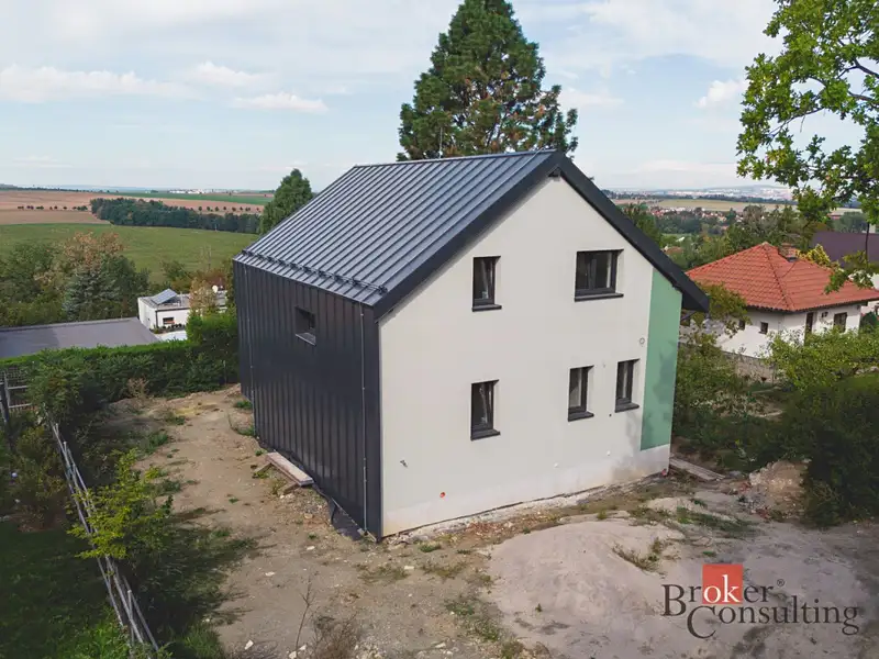 Prodej rodinného domu 172 m², pozemek 351 m², Plzeň – náhled fotky 1