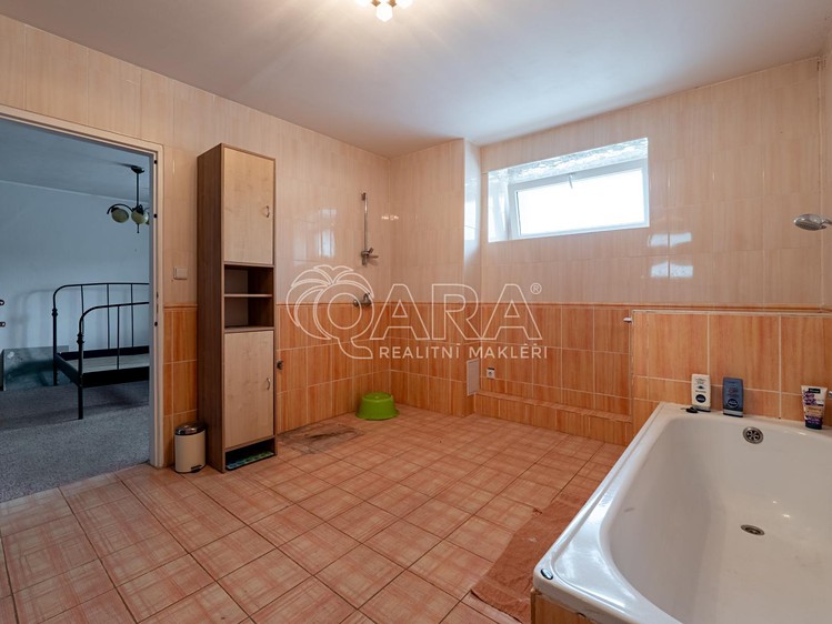 Комерційне приміщення на продаж, 180 м² (18 з 30)