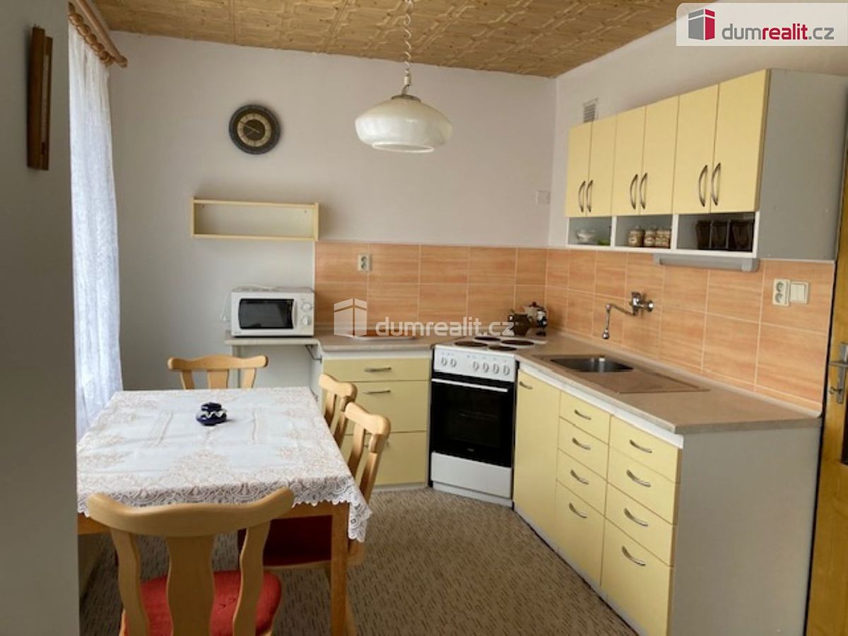 Prodej rodinného domu 146 m², pozemek 601 m² – fotografie 3
