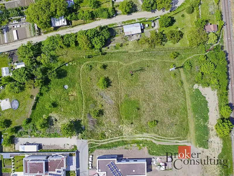 Prodej stavebního pozemku 2015 m², Hodonín – náhled fotky 2