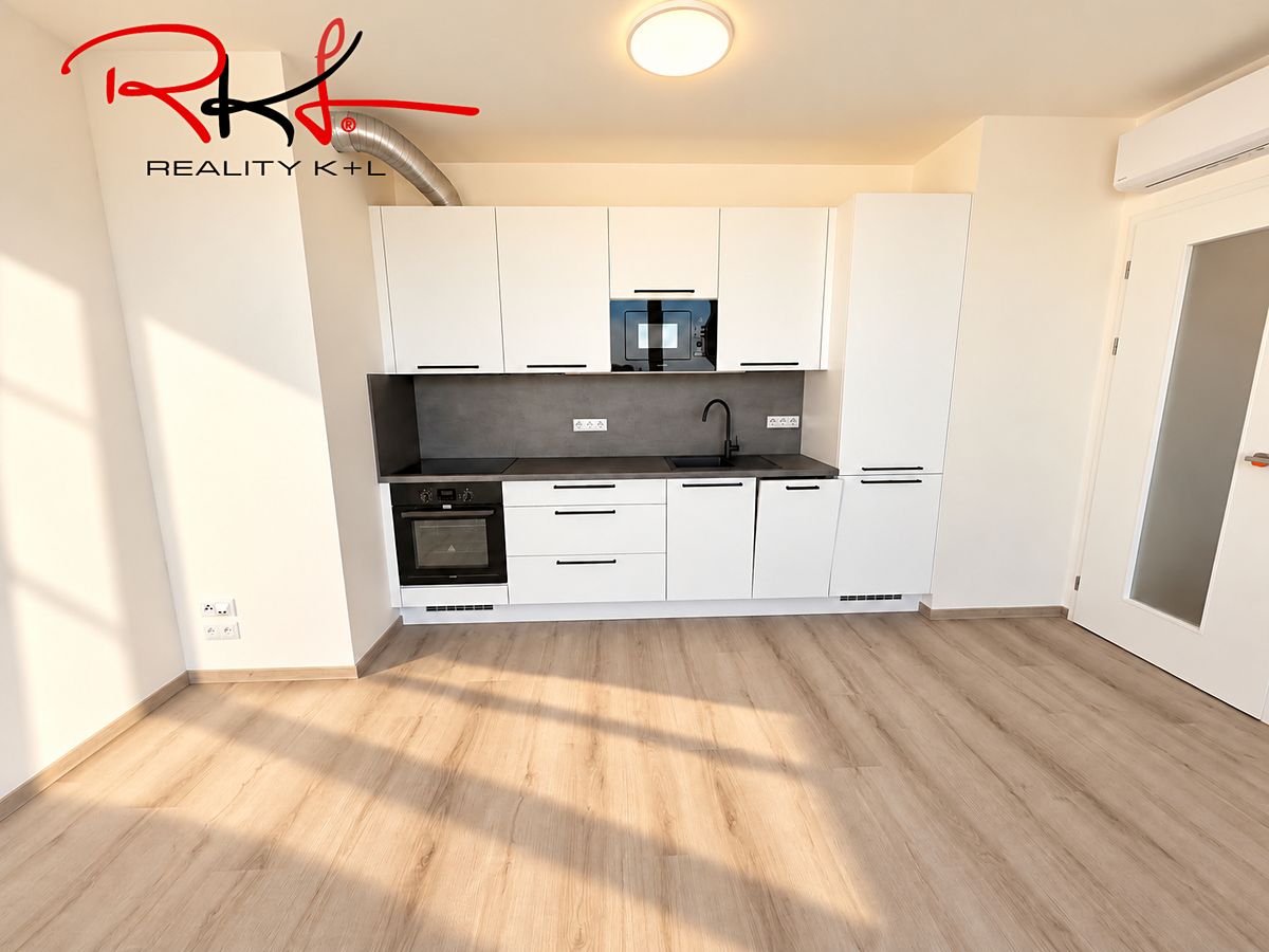 Pronájem bytu 2+kk 46 m² – fotografie 4