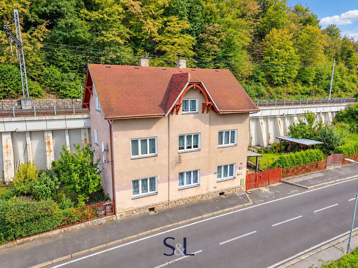 Prodej rodinného domu 233 m², pozemek 447 m²