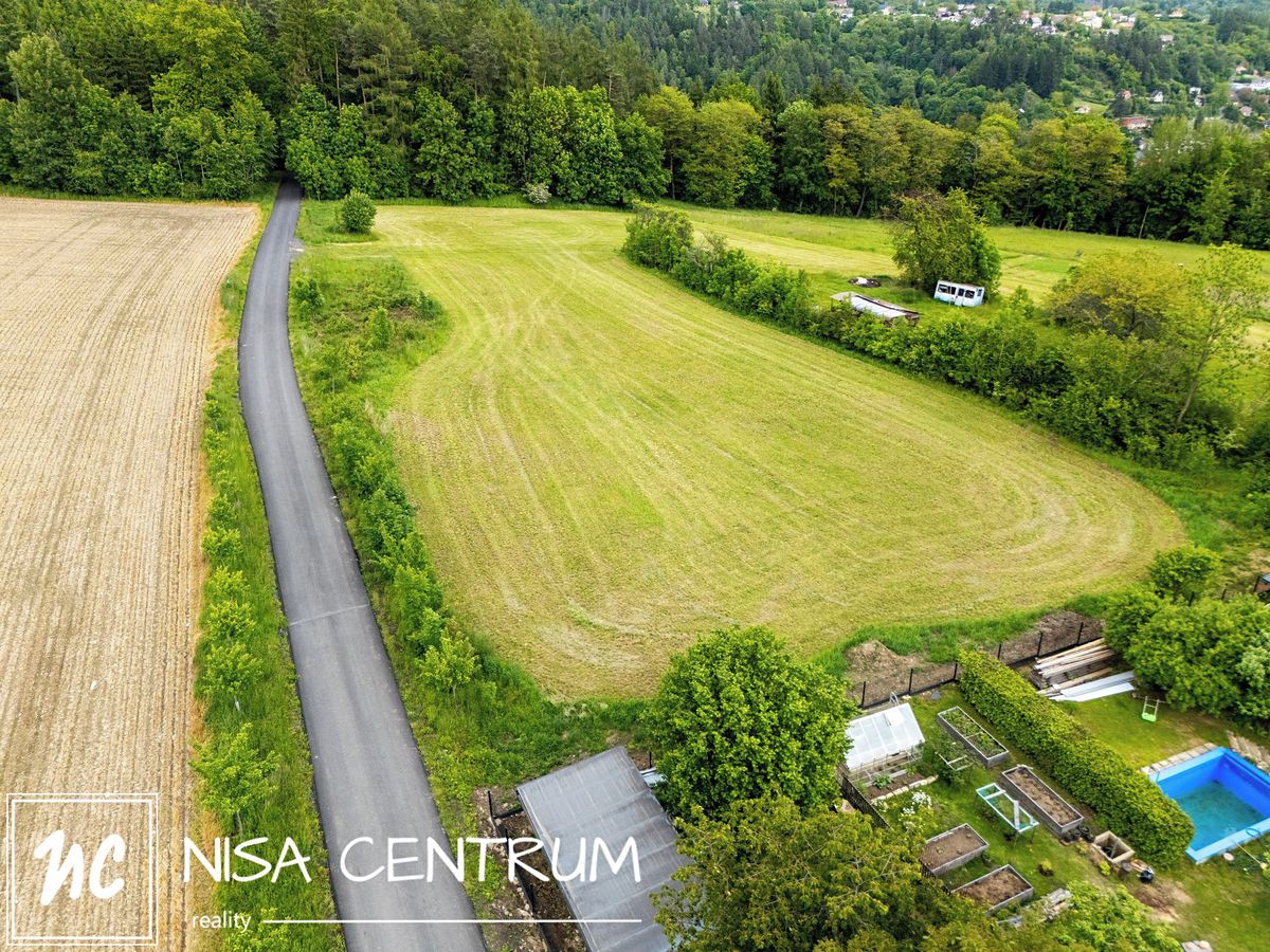 Prodej stavebního pozemku 3984 m² – fotografie 2