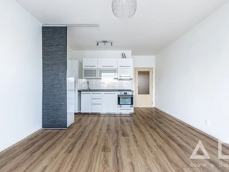 Pronájem bytu 2+kk 45 m², Praha – náhled fotky 1