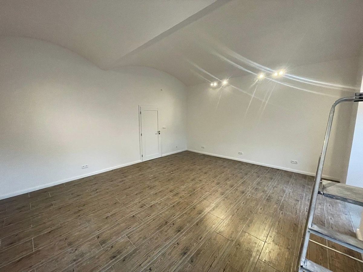 Prodej obchodního prostoru 54 m² – fotografie 3