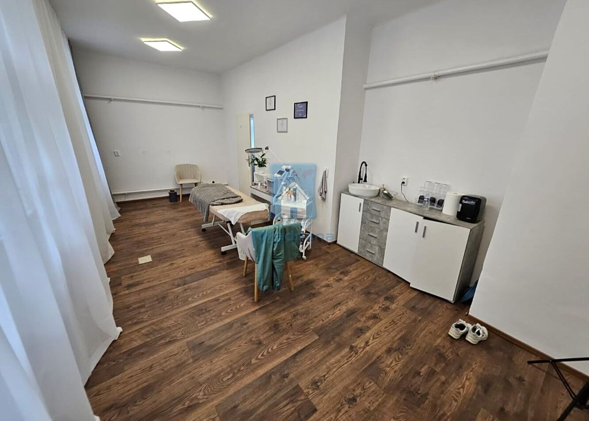 Pronájem kanceláře 36 m² – fotografie 4
