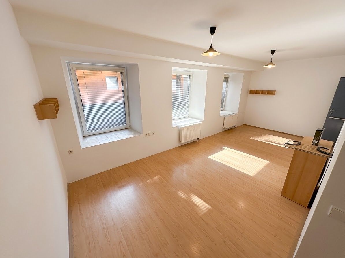 Pronájem bytu 1+kk 32 m², Brno – fotka 1 z 3