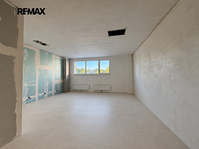 Pronájem komerčního prostoru, 42 m² (2 z 13)