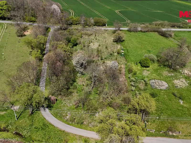 Prodej stavebního pozemku 4832 m², Liptaň – náhled fotky 2