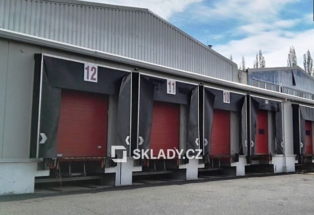 Pronájem skladového prostoru 1106 m² – fotografie 3