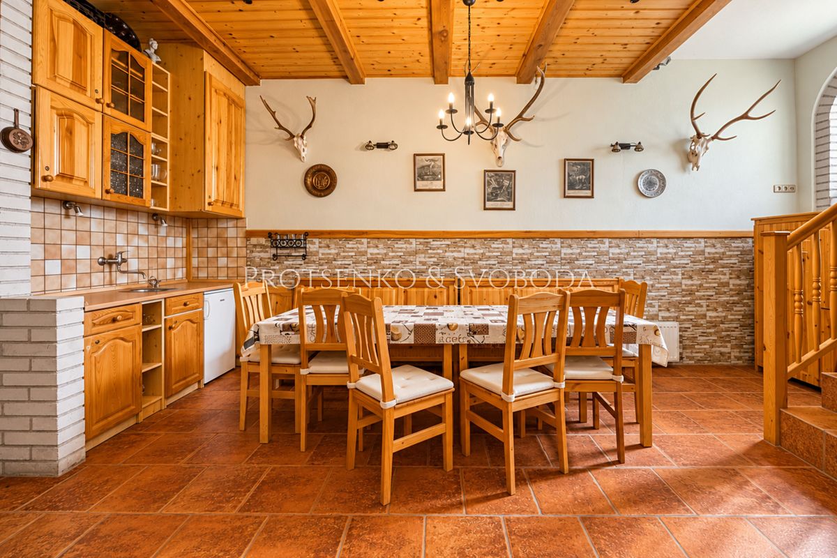Prodej ubytovacího zařízení 285 m² – fotografie 4