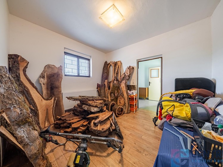 Prodej komerčního prostoru, 265 m² (26 z 43)
