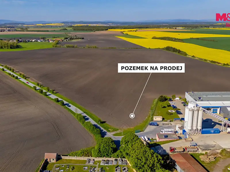Prodej pozemku 5690 m², Plazy – náhled fotky 3
