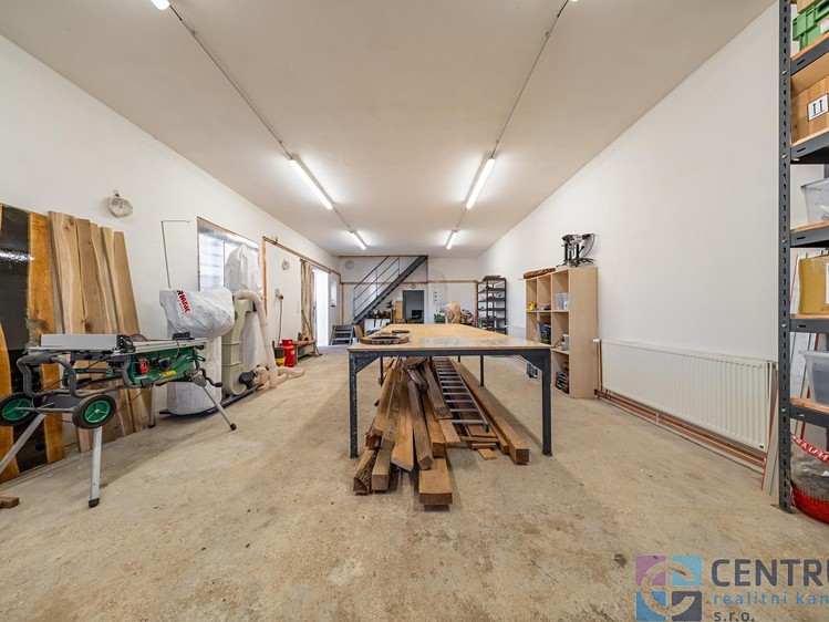 Prodej komerčního prostoru, 265 m² (25 z 43)