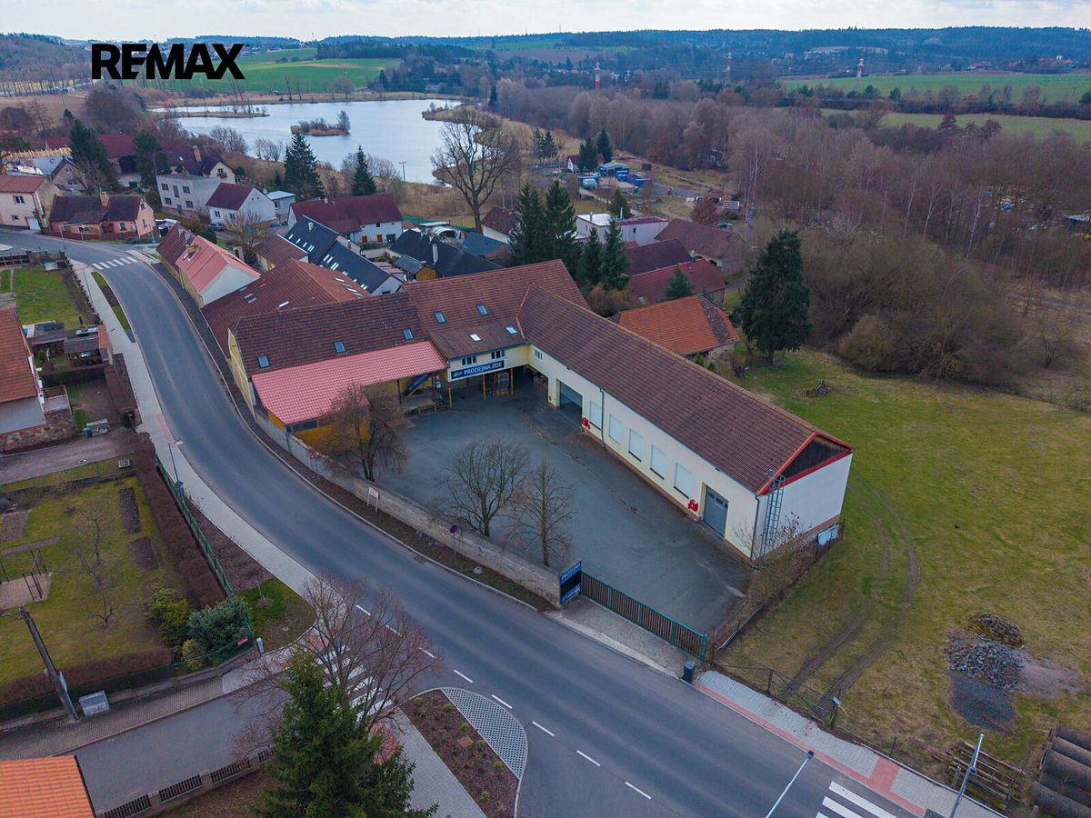 Pronájem skladového prostoru 4300 m² – fotografie 2