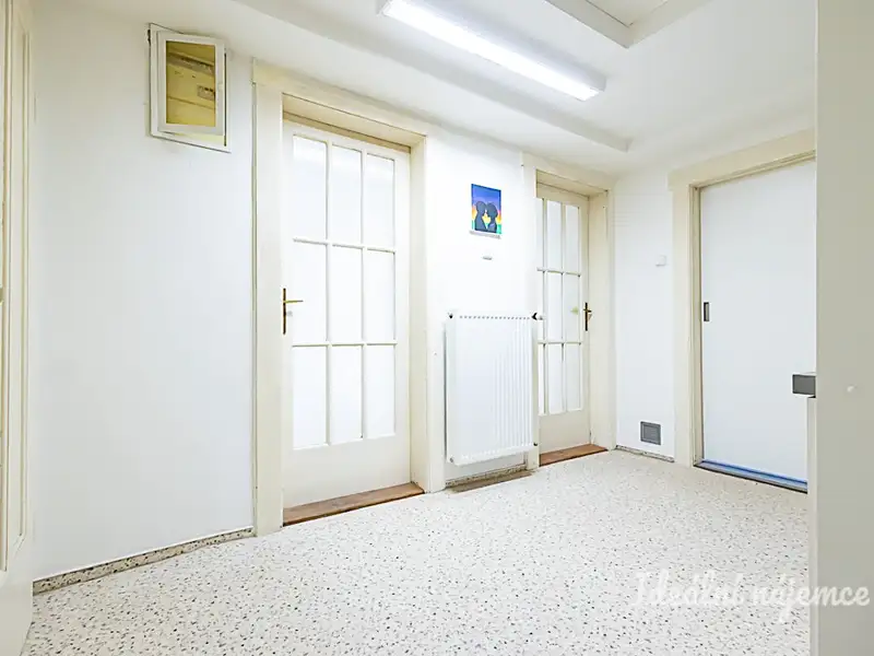Pronájem bytu 2+kk 49 m², Praha – náhled fotky 2