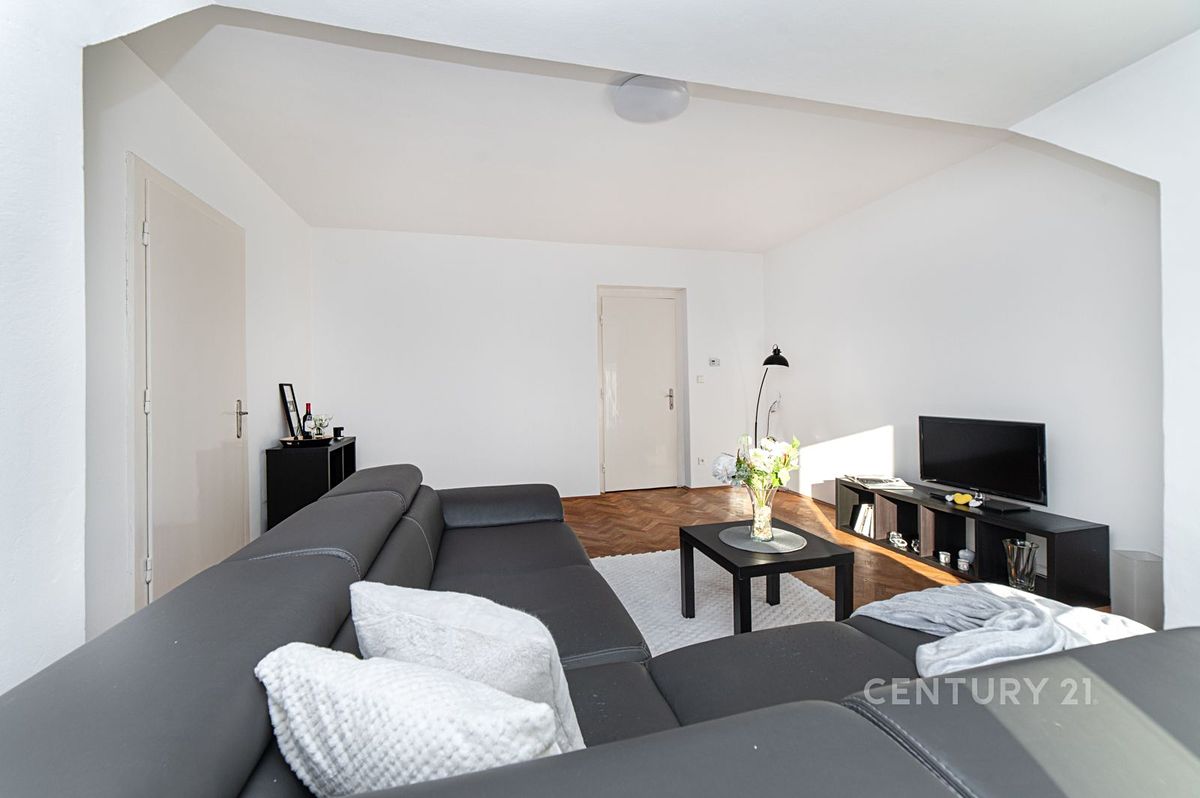 Prodej bytu 2+1 102 m² – fotografie 5
