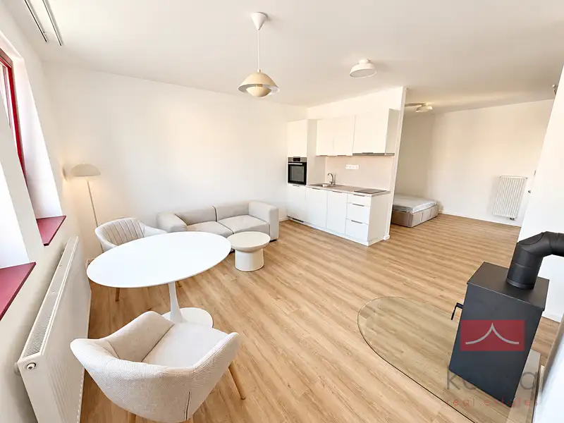 Pronájem bytu 2+kk 34 m², Humpolec – náhled fotky 1