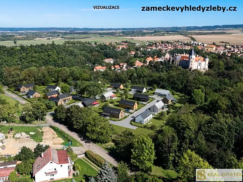 Prodej stavebního pozemku 740 m², Žleby – náhled fotky 1
