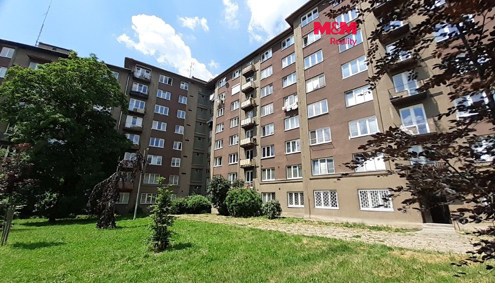 Pronájem bytu 1+1 37 m²