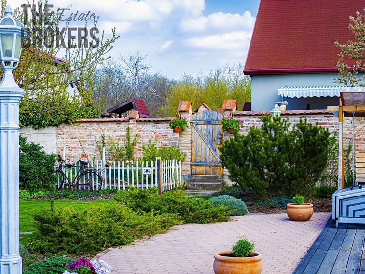 Prodej domu, 142 m² (2 z 16)