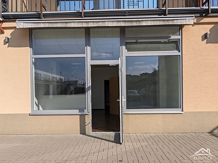 Pronájem komerčního prostoru, 47 m² (2 z 10)