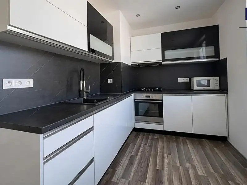 Prodej bytu 3+1 72 m², Šternberk – náhled fotky 2