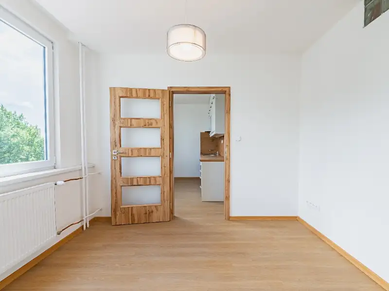 Pronájem bytu 2+1 40 m², Jindřichův Hradec – náhled fotky 3