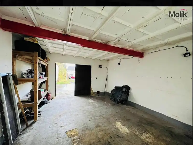 Pronájem garáže 28 m², Dubí – náhled fotky 2