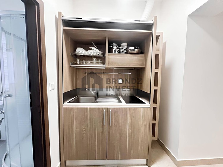 Pronájem bytu 1+kk, 38 m² (7 z 9)