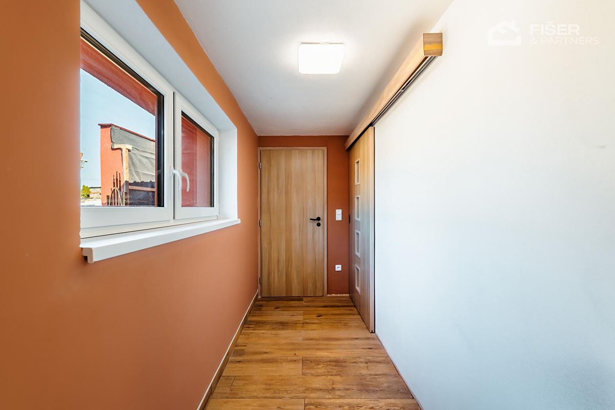 Prodej rodinného domu 97 m², pozemek 82 m² – fotografie 4