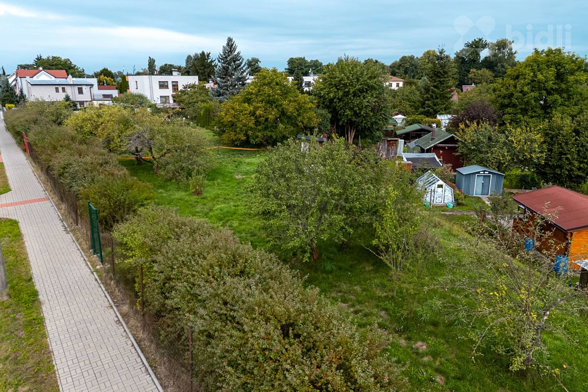 Prodej stavebního pozemku 674 m² – fotografie 4