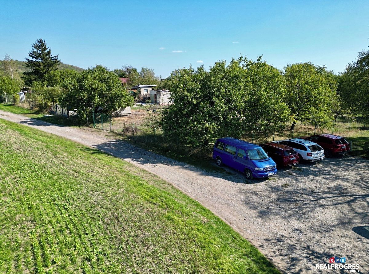 Prodej stavebního pozemku 313 m² – fotografie 5