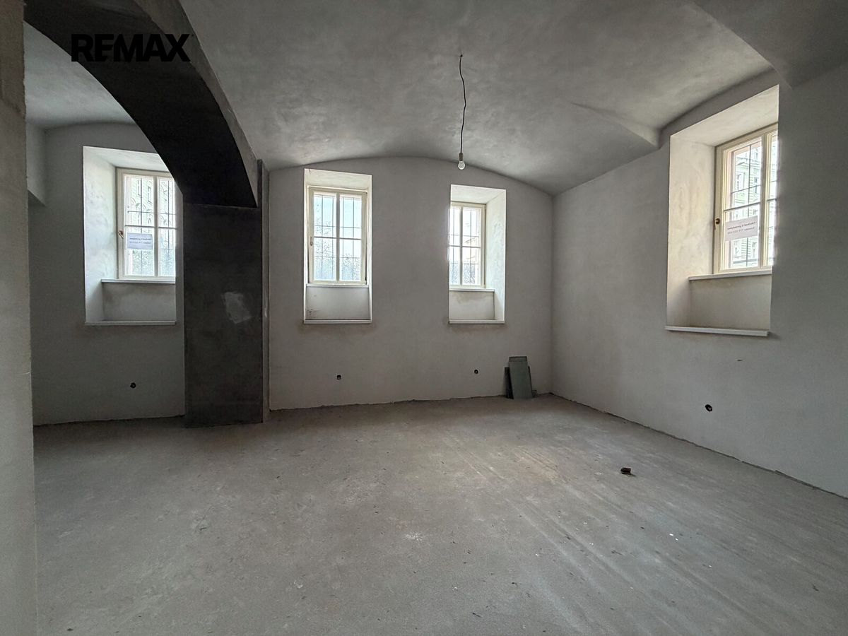 Pronájem obchodního prostoru 89 m² – fotografie 3