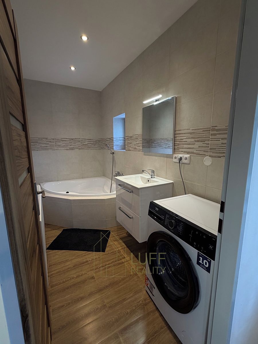 Pronájem bytu 3+1 63 m² – fotografie 3