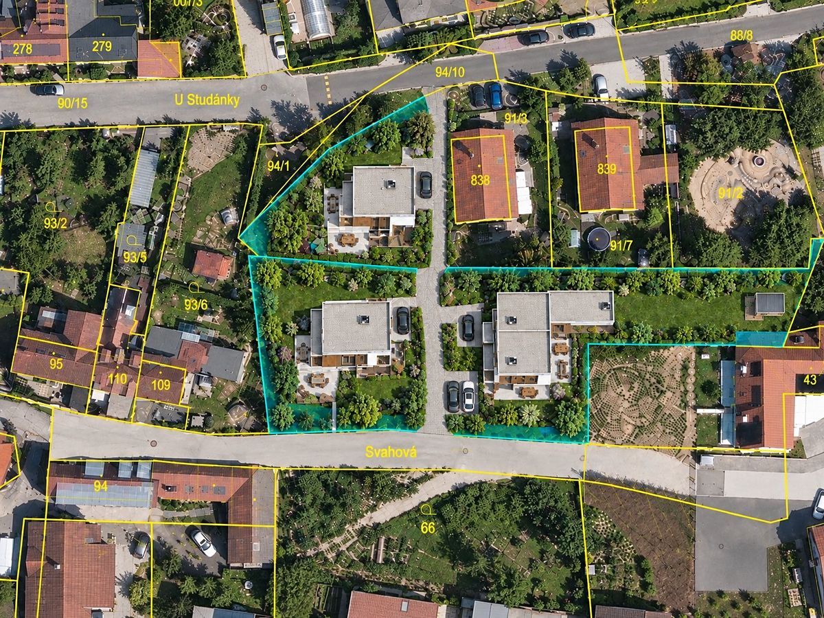 Prodej stavebního pozemku 2542 m² – fotografie 2